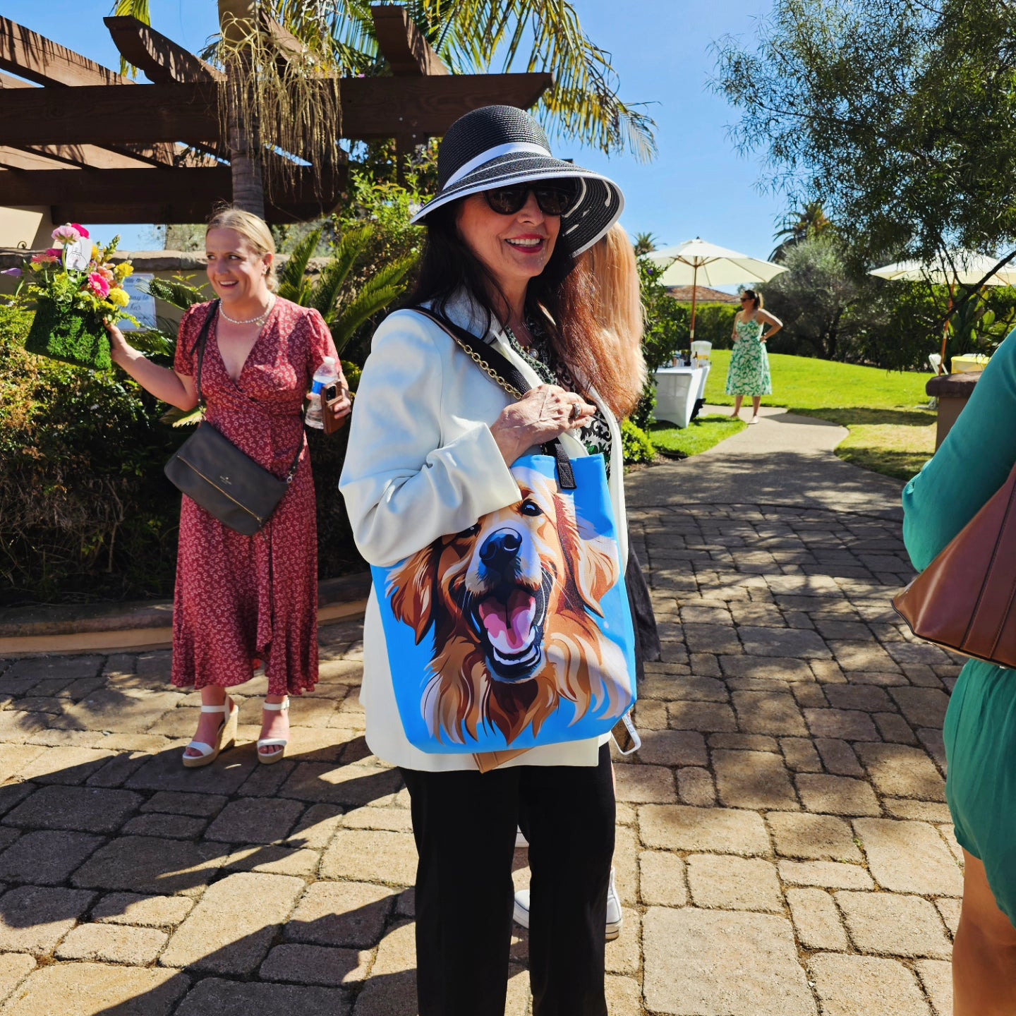 Golden Retriever Blue Tote Bag